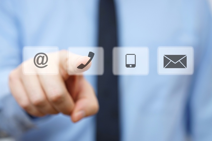Foto: iStock.com_BernardaSv Telefon Email - Copyright: Foto: iStock.com_BernardaSv